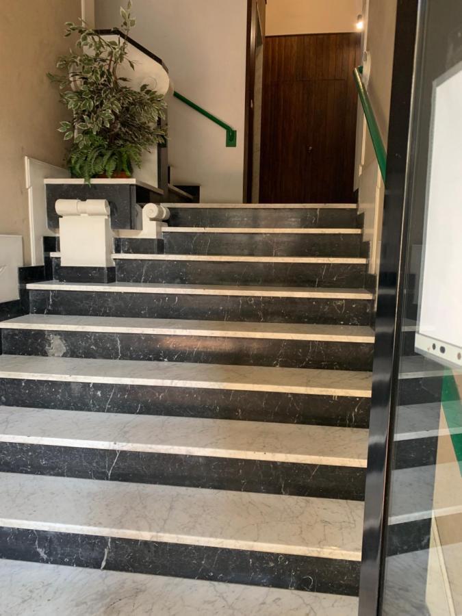 Columbus Apartment Chiavari Luaran gambar